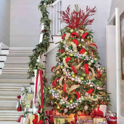 Christmas Trees For Every Style 2498902 Chris 160719 022cah 1 61bd1a60919f424183576723d0be15bf